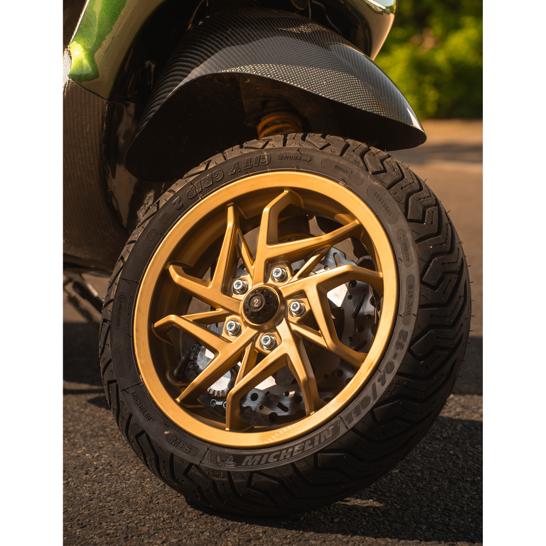 Velgenset 12 Inch Mat Zwart Vespa Sprint RST E5+