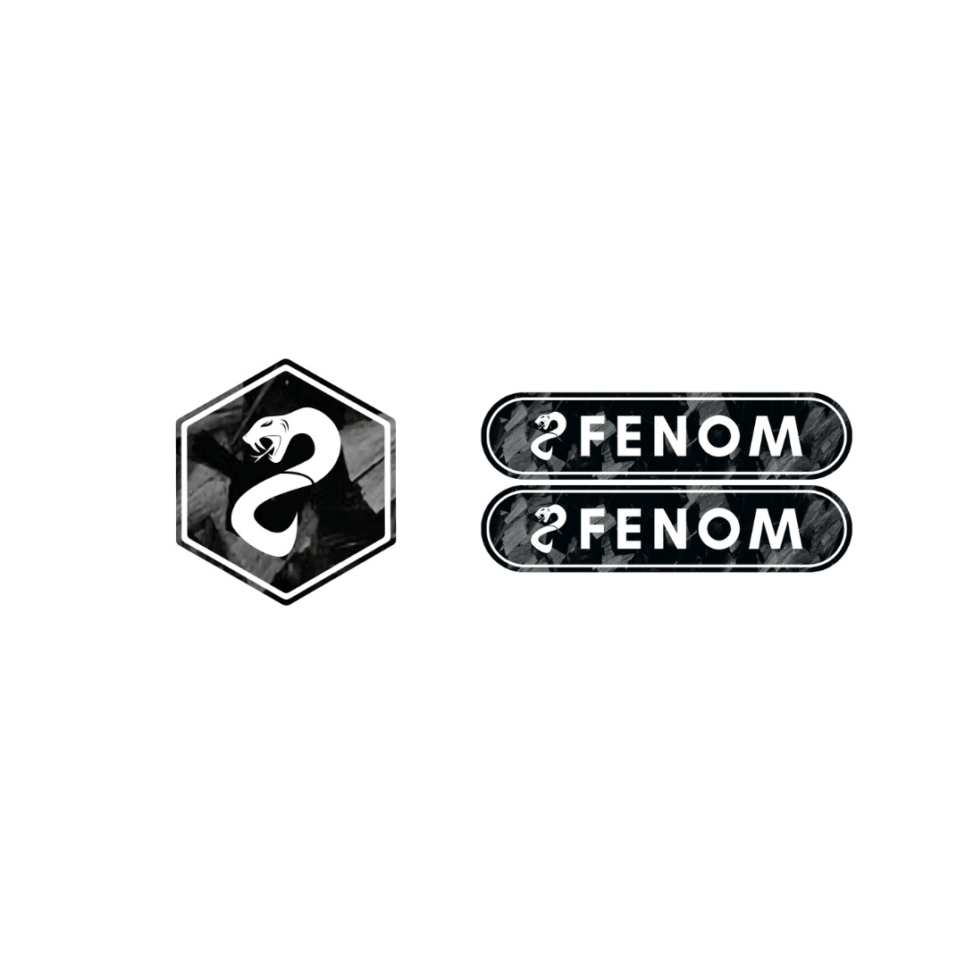 Fenom Forged Carbon Voorkap Logo + Reflector