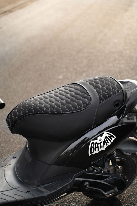 Fenom Zadelhoes Alcantara Look Wit Piaggio Zip